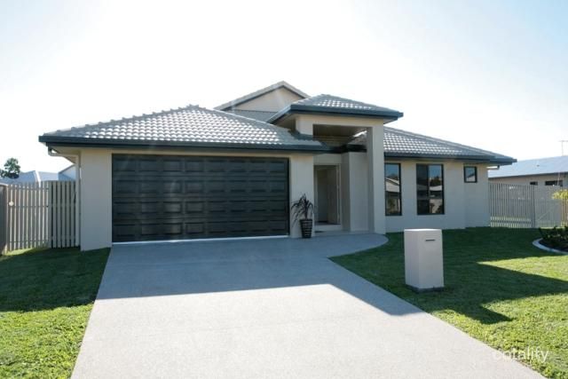 4 Fitzallan St, Bushland Beach, QLD 4818