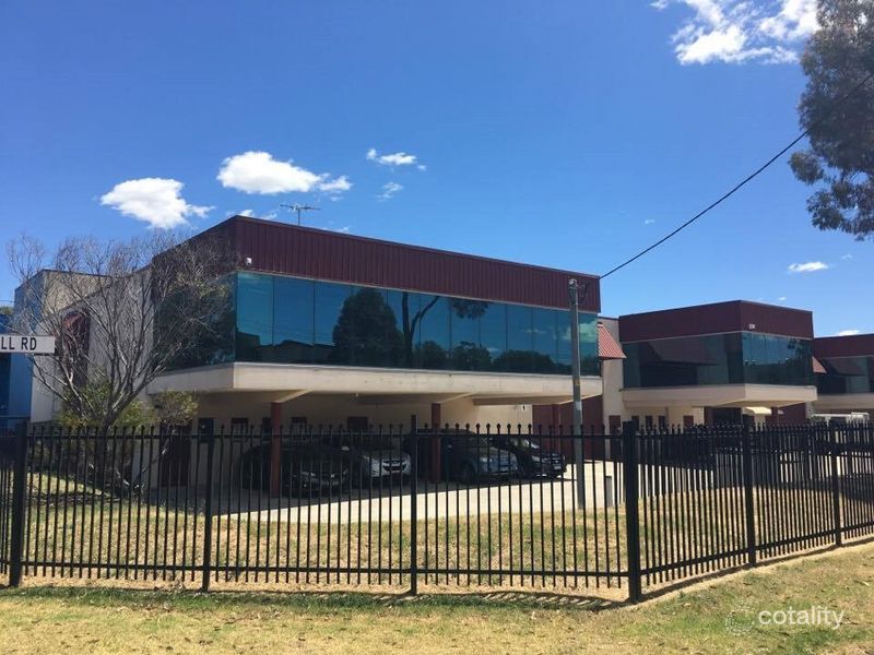 1/8 Cornwall Rd, Ingleburn, NSW 2565