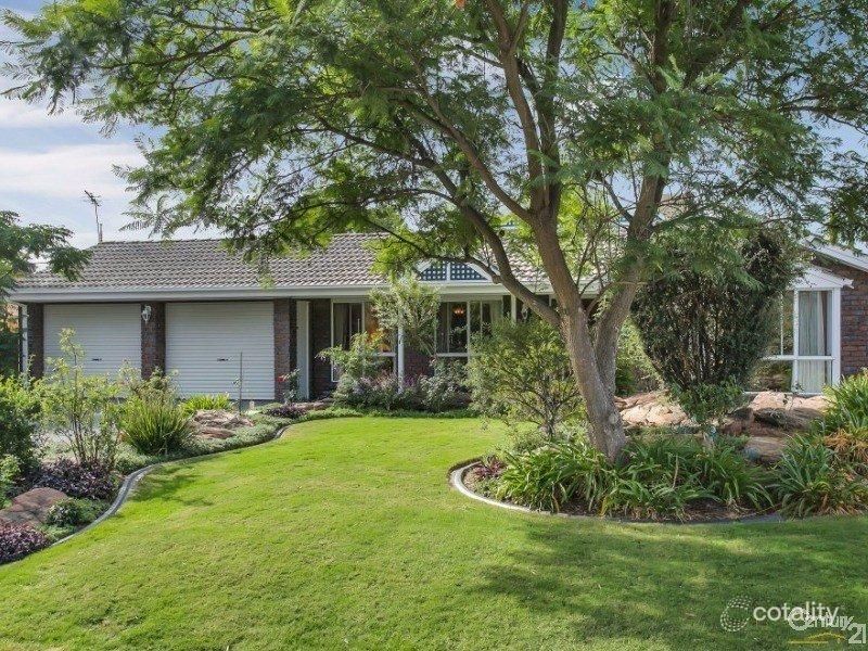 15 Brisbane Dr, Salisbury Heights, SA 5109