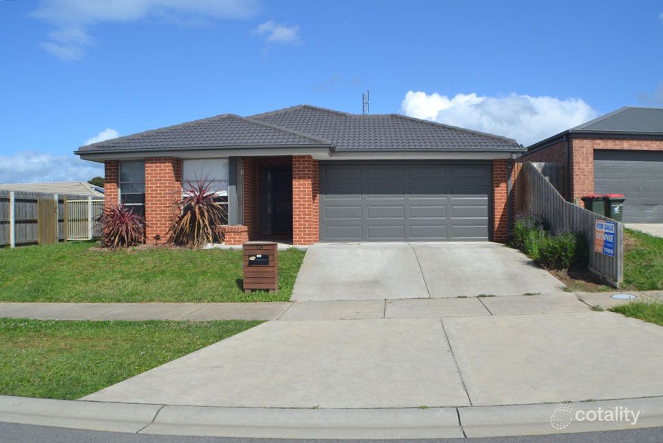 18 Mountain Grey Cct, Morwell, VIC 3840