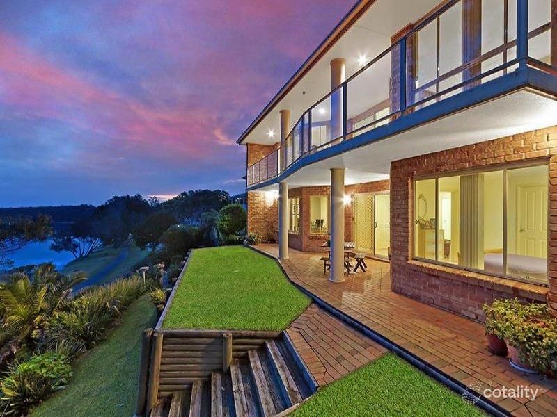 140 Diamond Head Dr, Budgewoi, NSW 2262