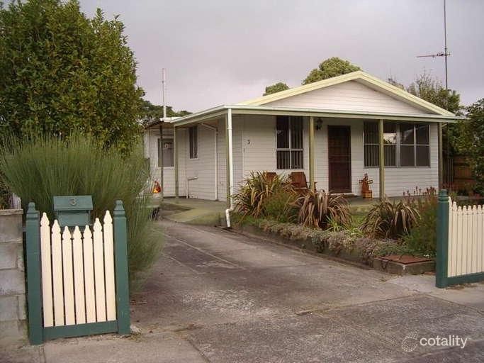 3 Belbrook St, Newborough, VIC 3825