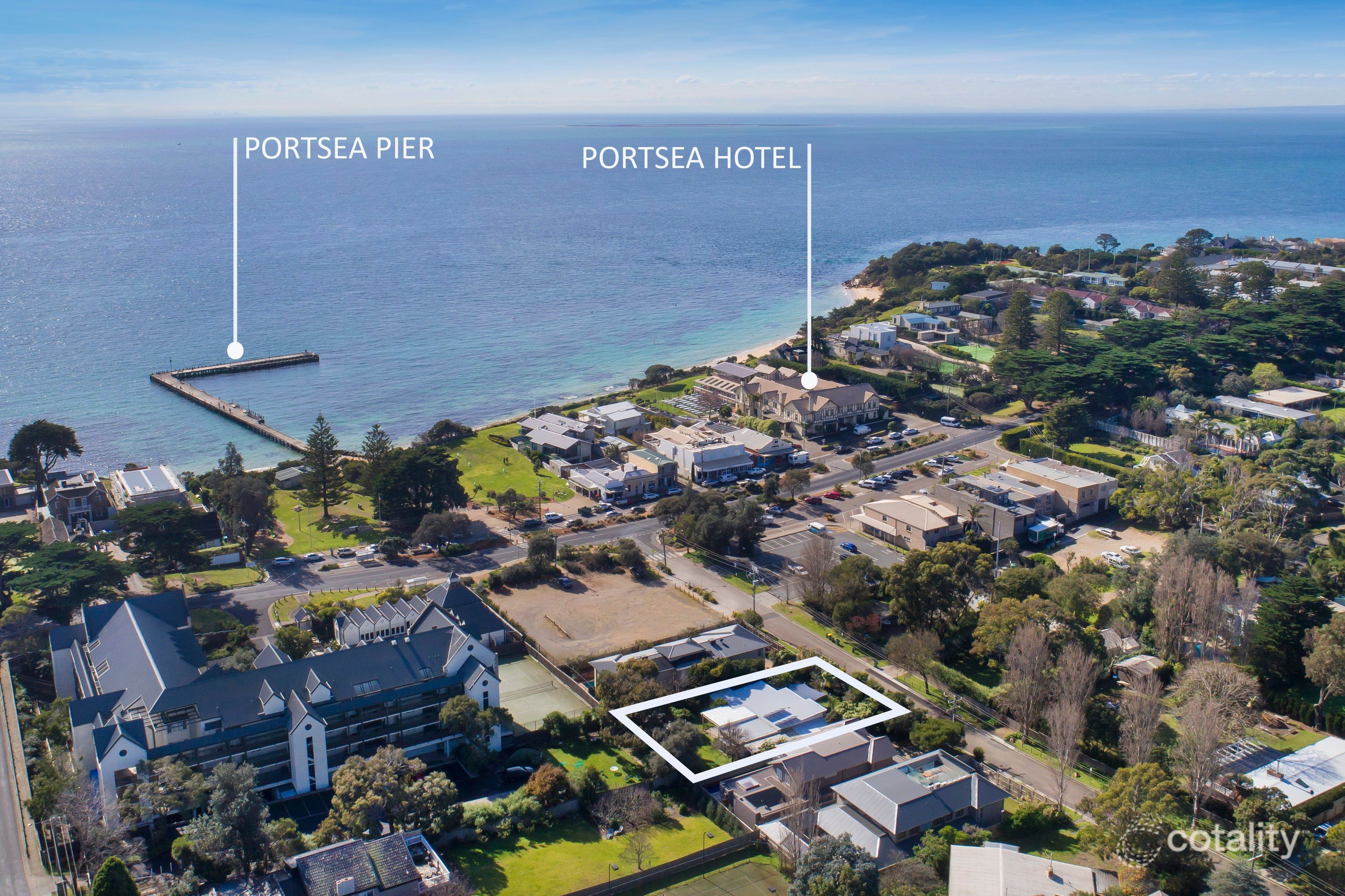 4 Nepean Pl, Portsea, VIC 3944