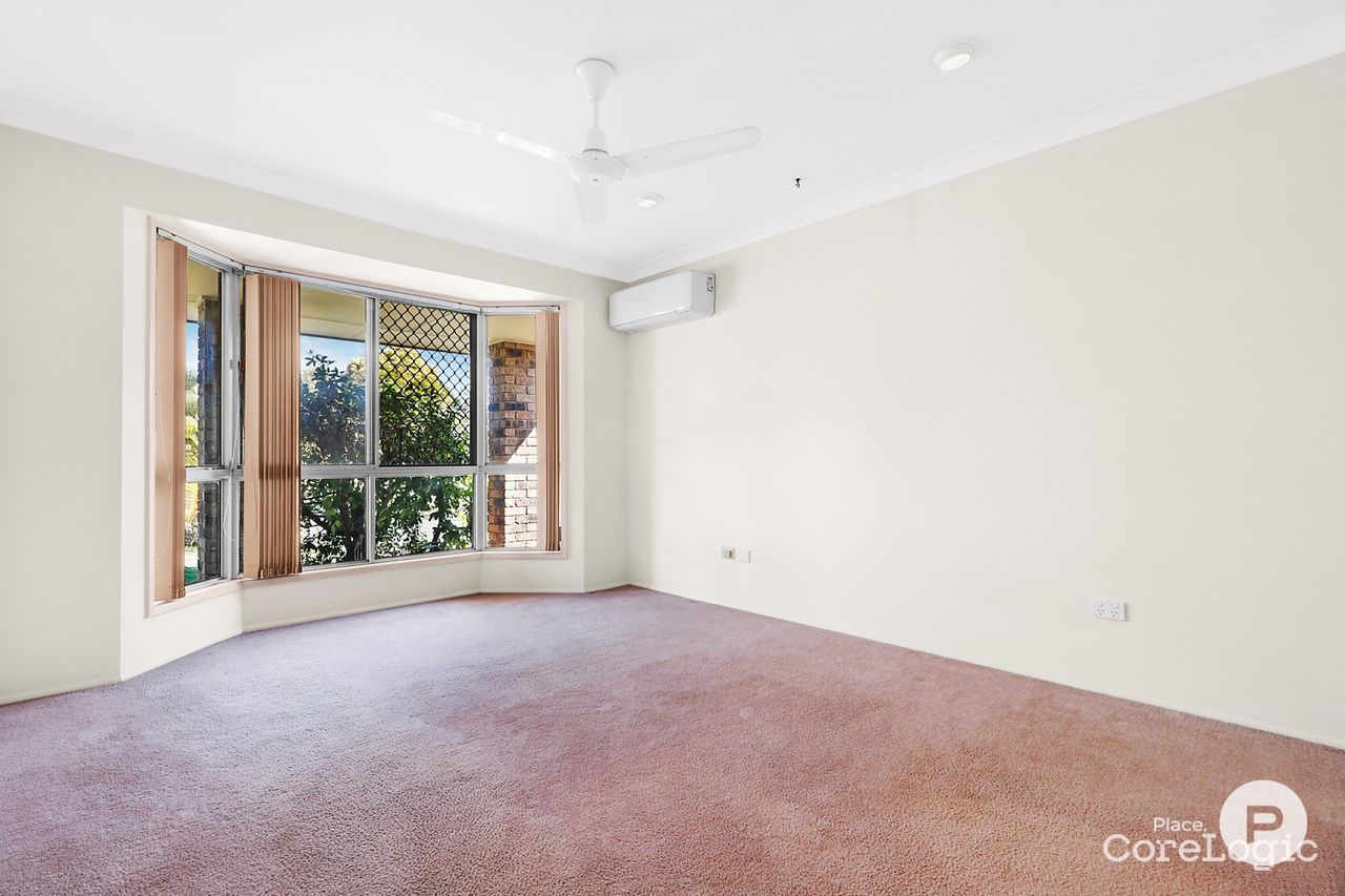4 Lintrose Ct, Edens Landing, QLD 4207