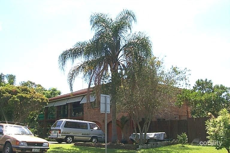 18 Warrawee Ave, Ashmore, QLD 4214