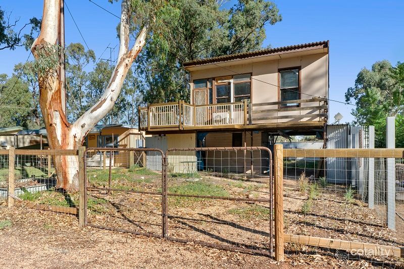 21 Page Dr, Blanchetown, SA 5357