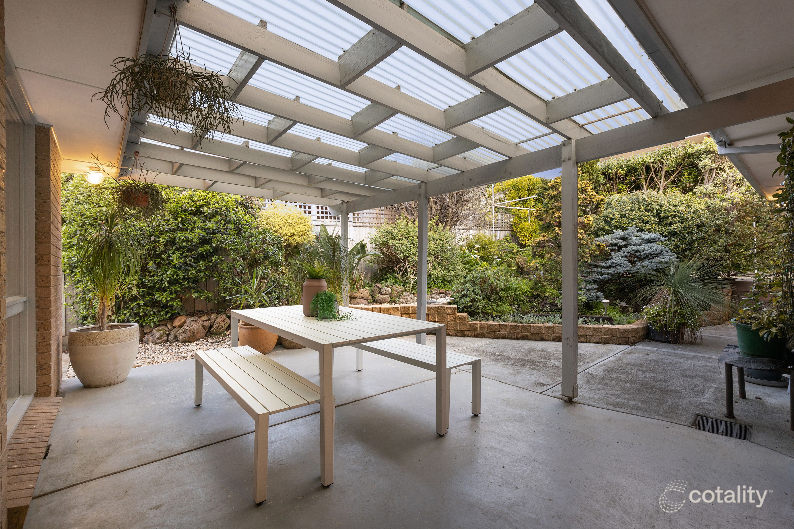 216 Outlook Dr, Dandenong North, VIC 3175