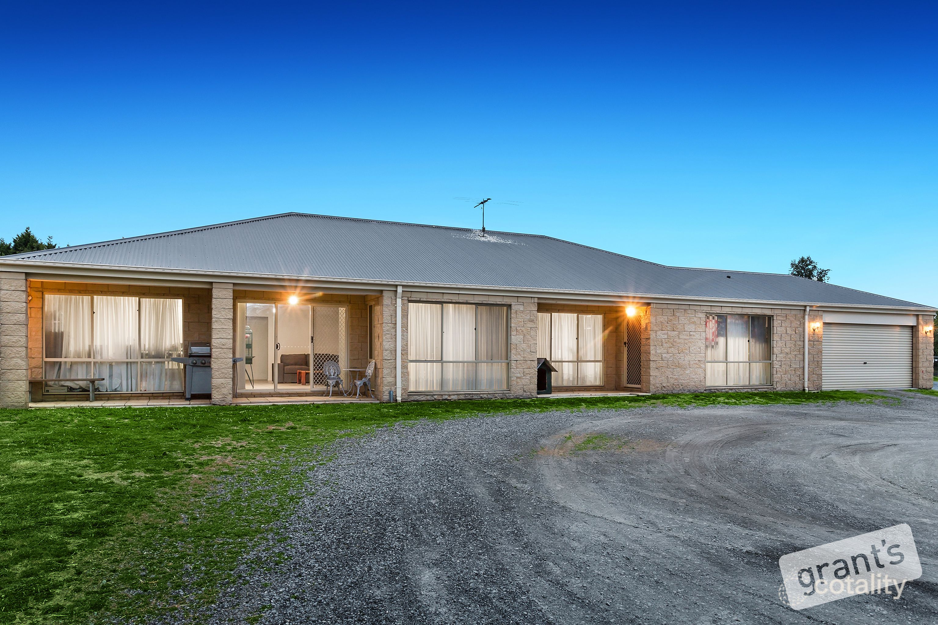 16 Follett Dr, Nyora, VIC 3987