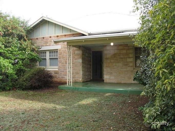 1 Clovelly Ave, Clarence Gardens, SA 5039