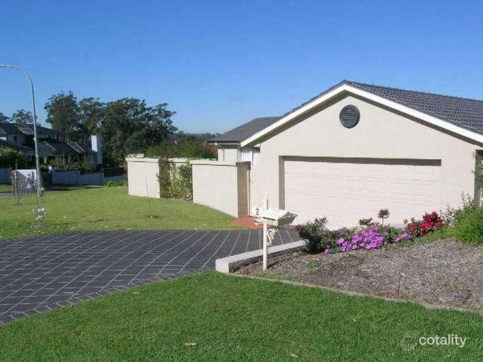 2 Greenbank Dr, Glenhaven, NSW 2156