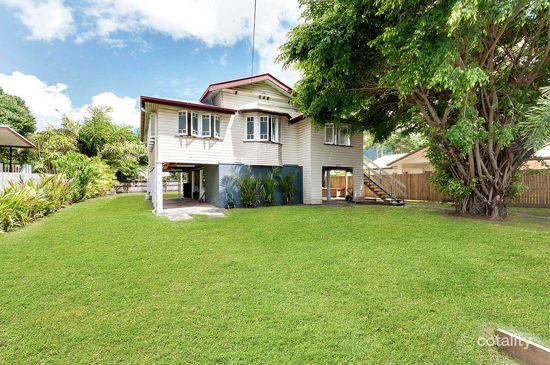 283 Pease St, Edge Hill, QLD 4870