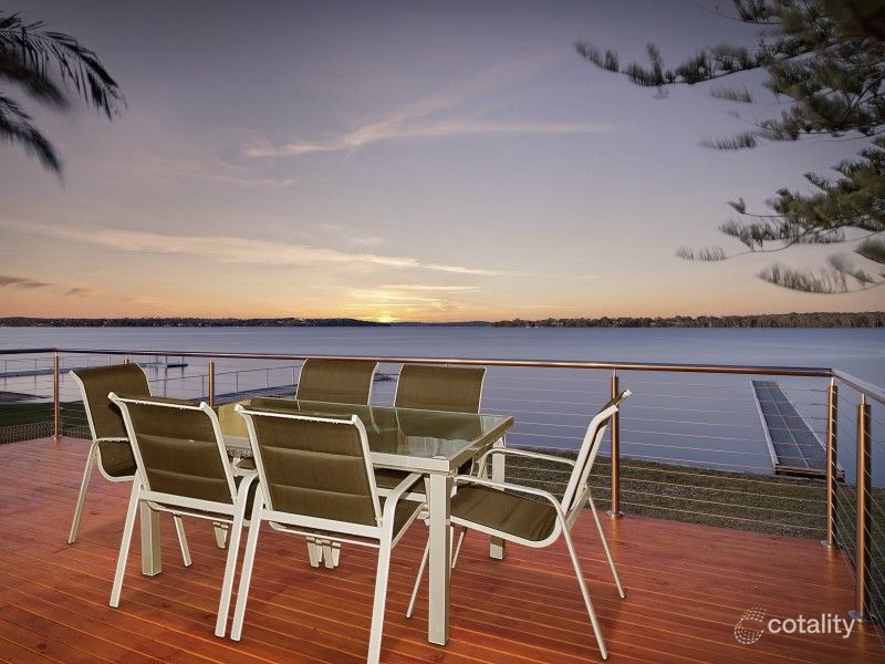 30 Scott Rd, Mannering Park, NSW 2259