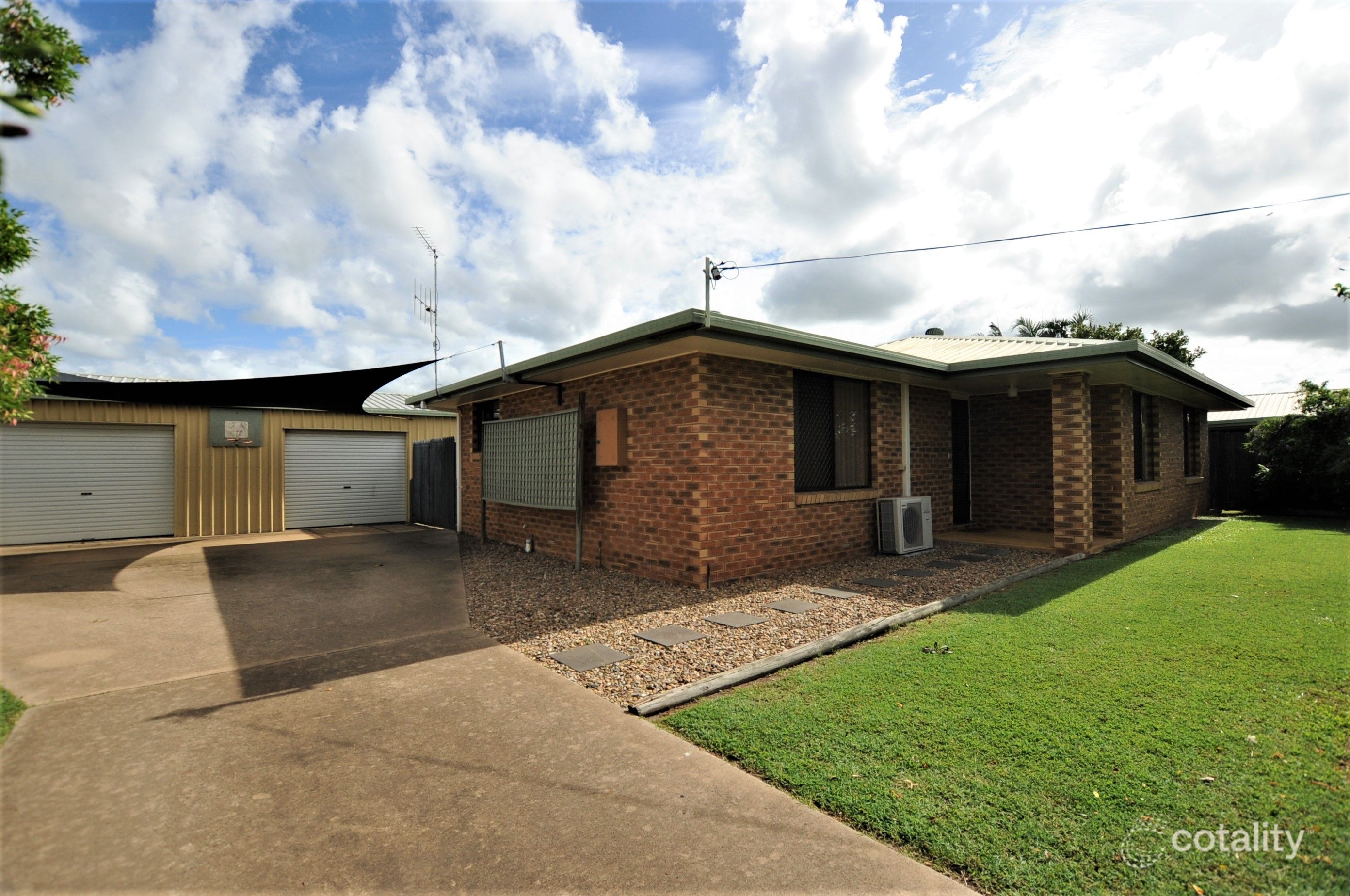5 Regal Ct, Millbank, QLD 4670