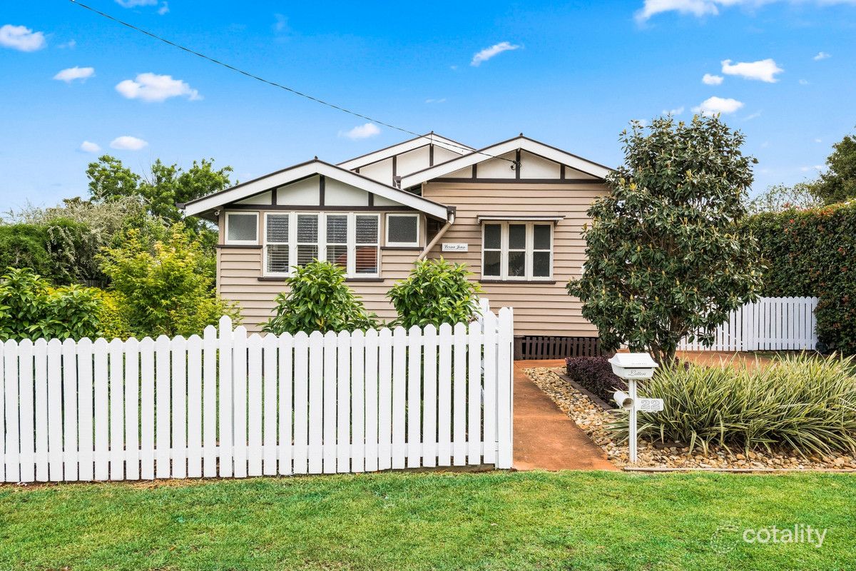 22 Rosewood St, Toowoomba City, QLD 4350