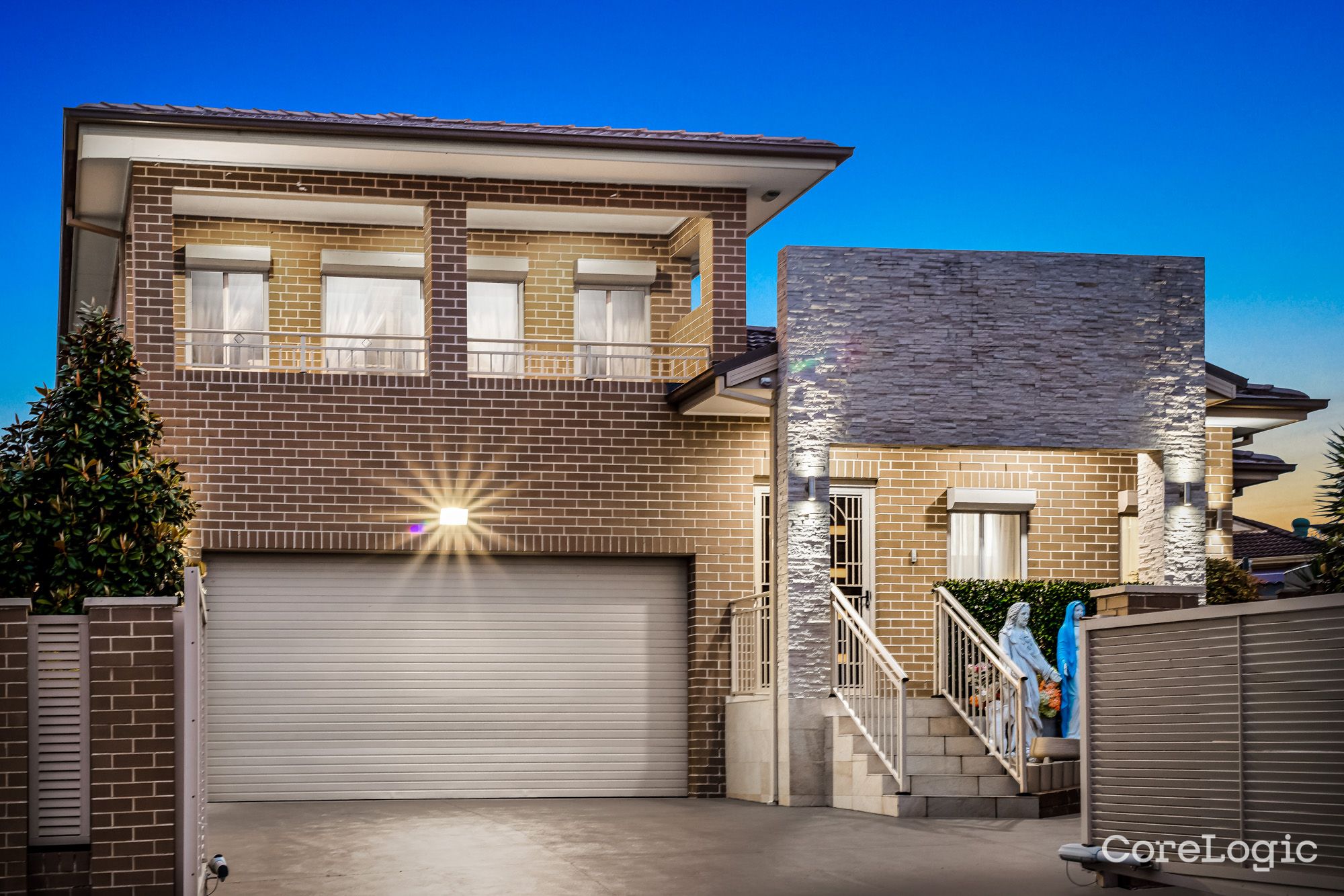 38 Maxwell Pl, Abbotsbury, NSW 2176