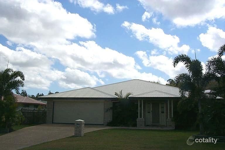 28 Frank Cowley, Glenella, QLD 4740