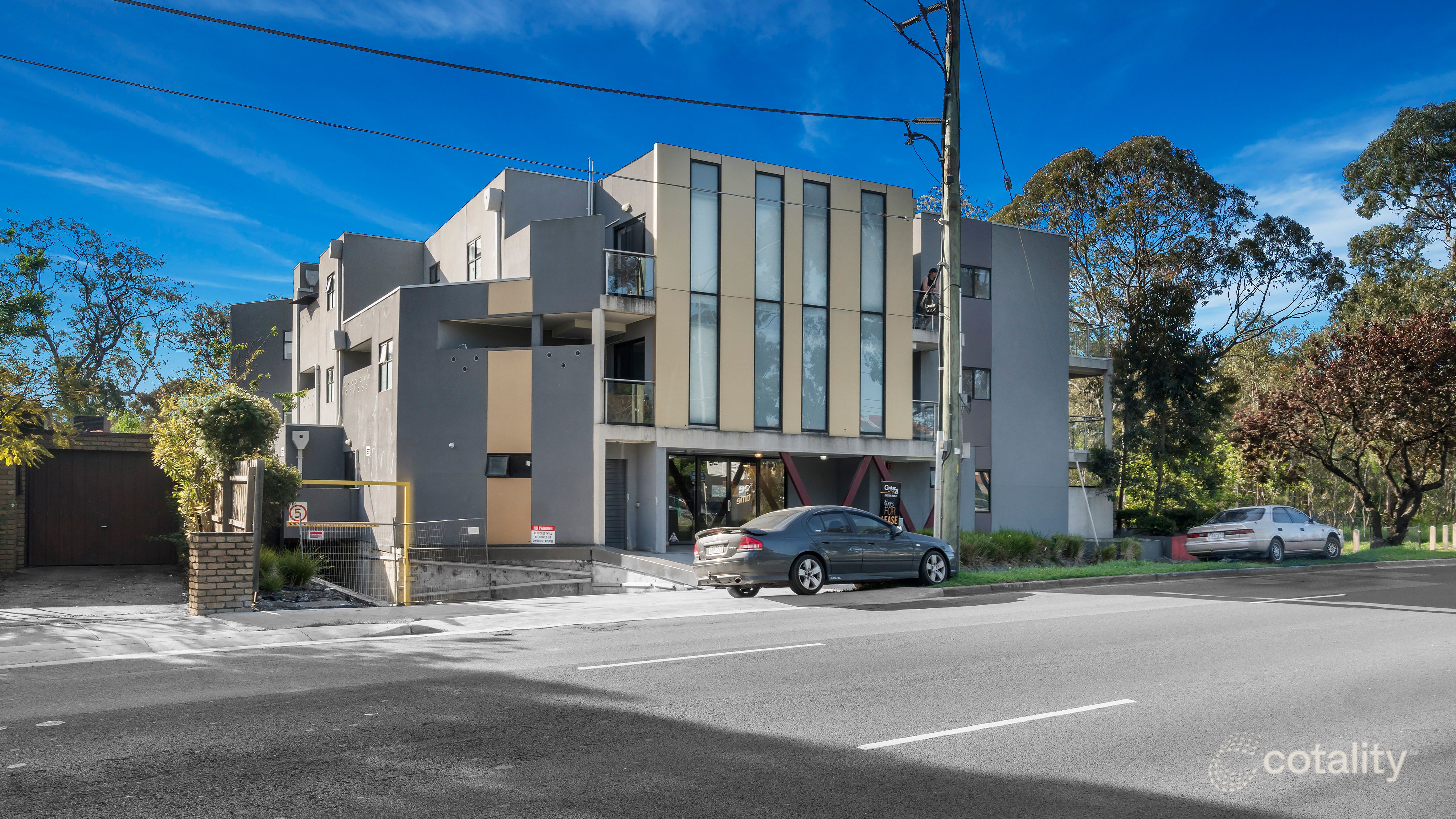202/1053-1055 Plenty Rd, Kingsbury, VIC 3083