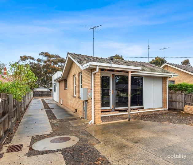 6 Rennie St, Lara, VIC 3212