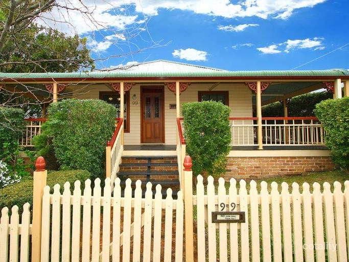 99 Walker St, Helensburgh, NSW 2508