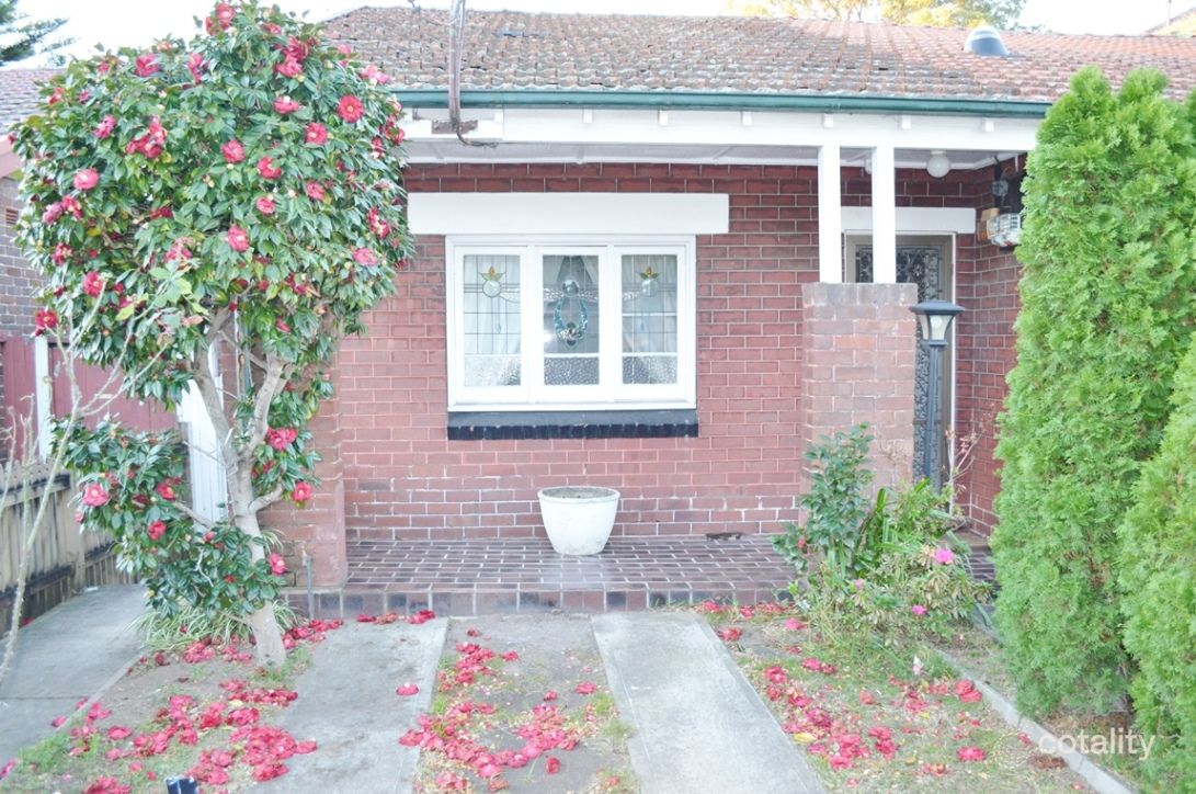 12 Loftus Cres, Homebush, NSW 2140