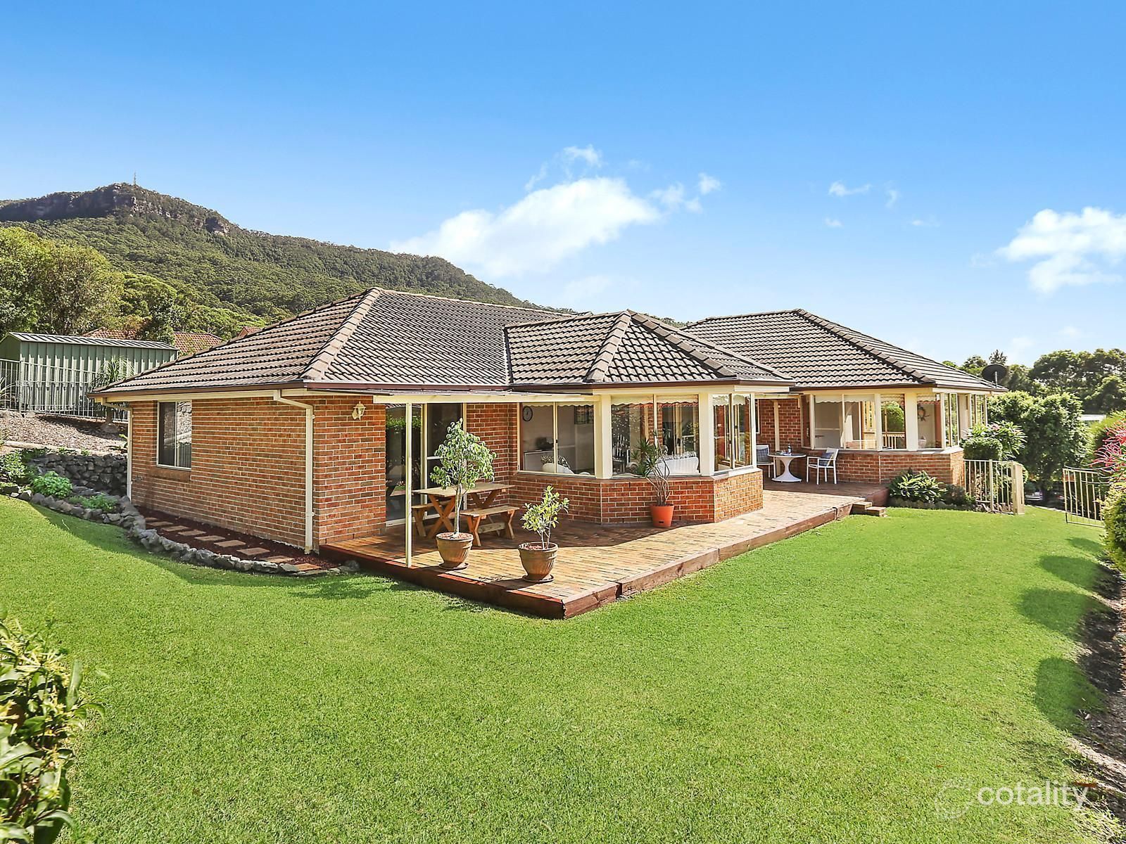 11 Brissendon Cl, Tarrawanna, NSW 2518