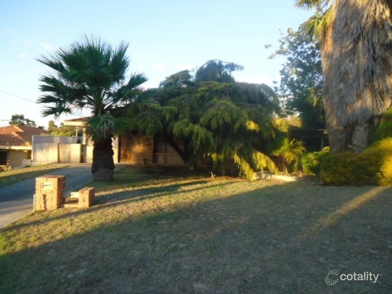 17 Rebecca Ct, Beldon, WA 6027