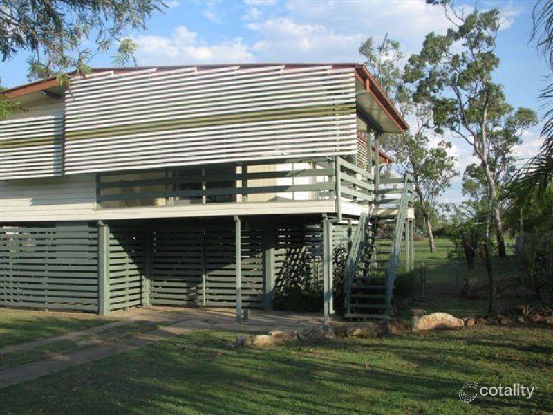 11 Hughes St, Dysart, QLD 4745