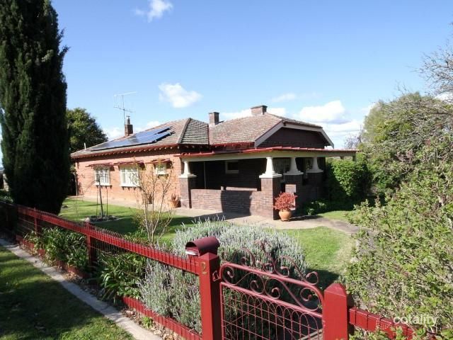 2 Olden Cres, Yass, NSW 2582