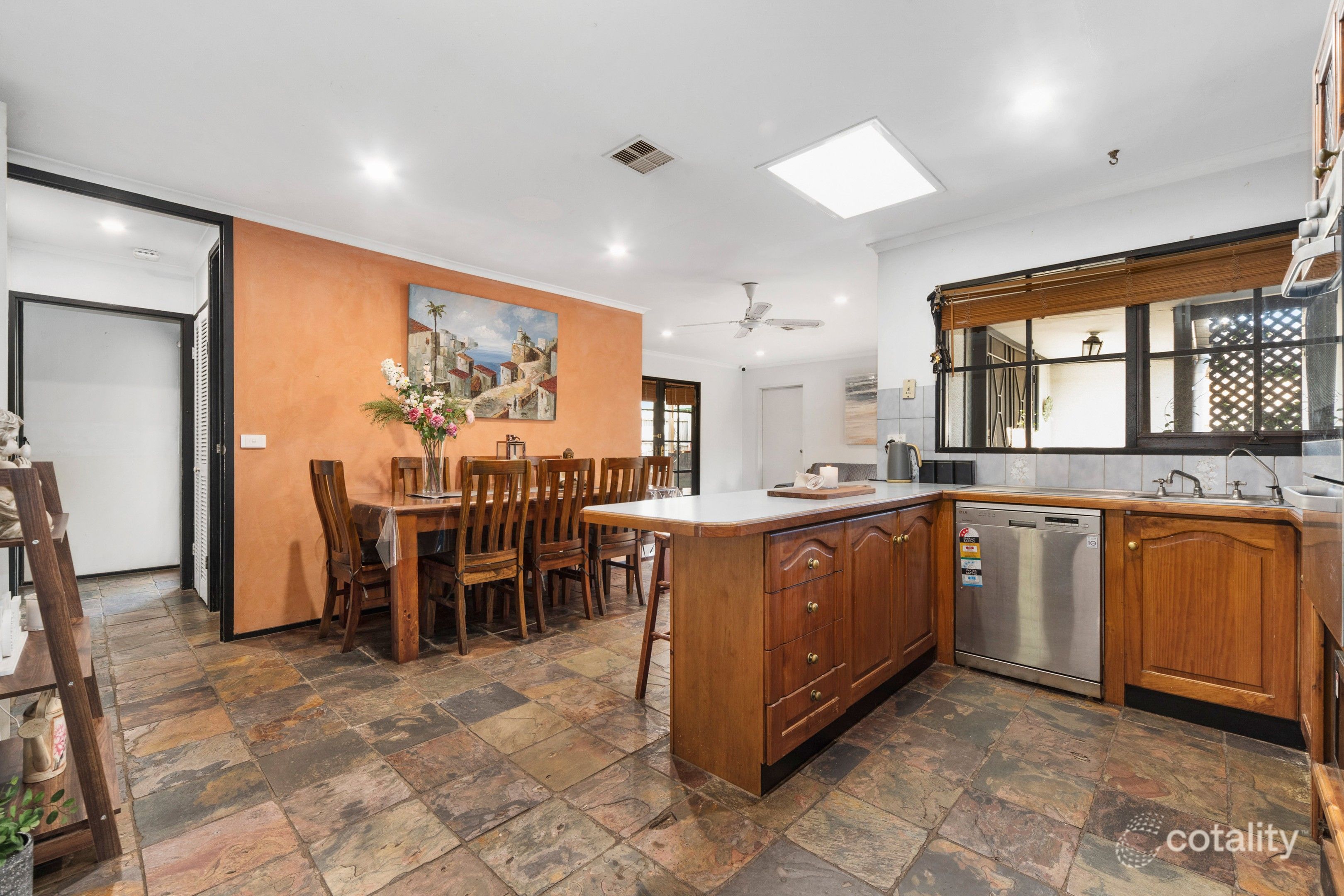 8 Charlotte Ct, Frankston South, VIC 3199