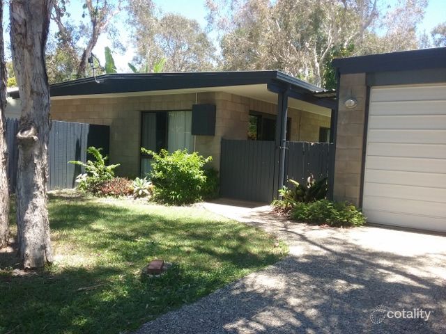 26 Currawong St, Mudjimba, QLD 4564