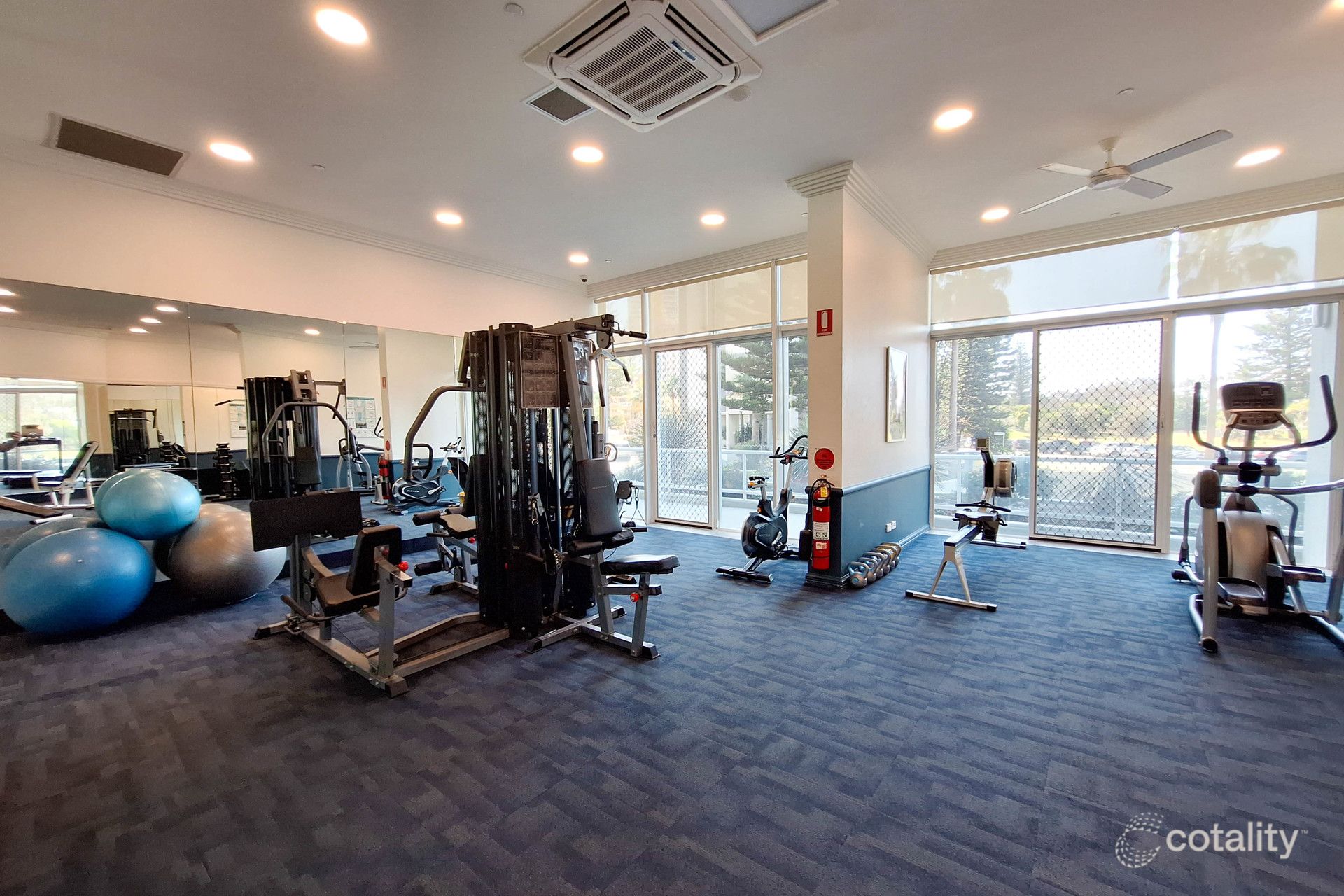 44/177 Old Burleigh Rd, Broadbeach, QLD 4218