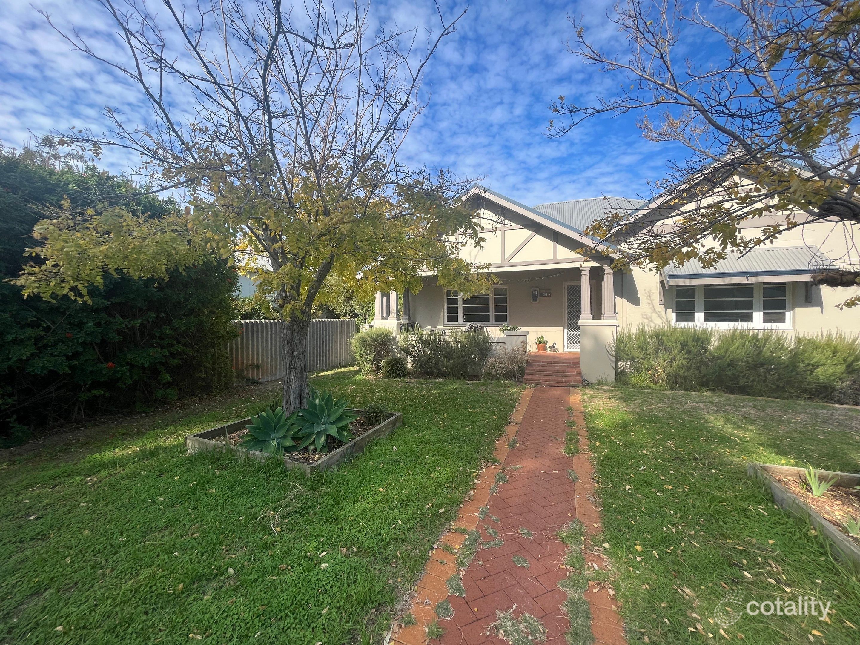 47 Beach Rd, South Bunbury, WA 6230