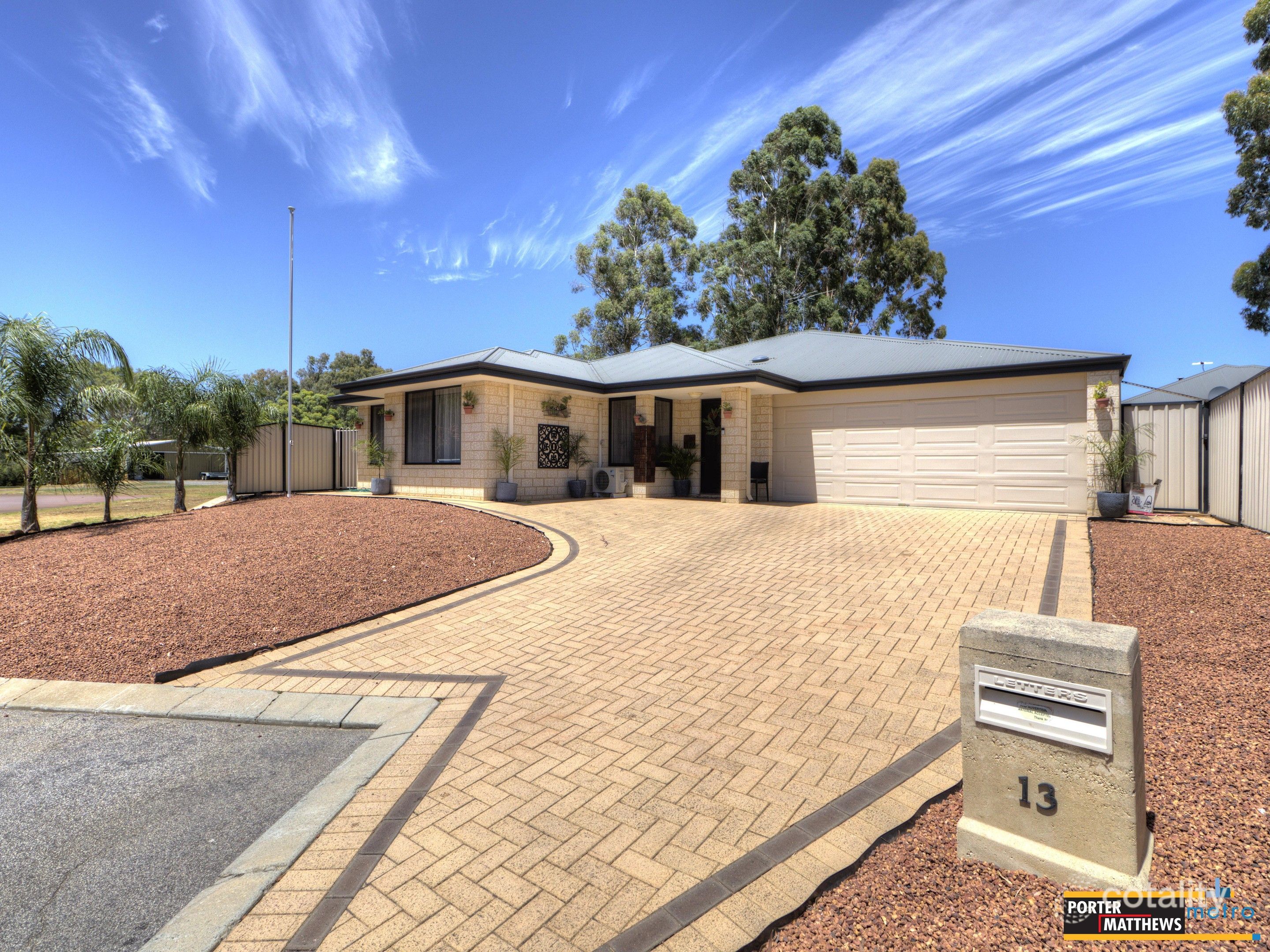 13 Tranquility Pl, Maddington, WA 6109