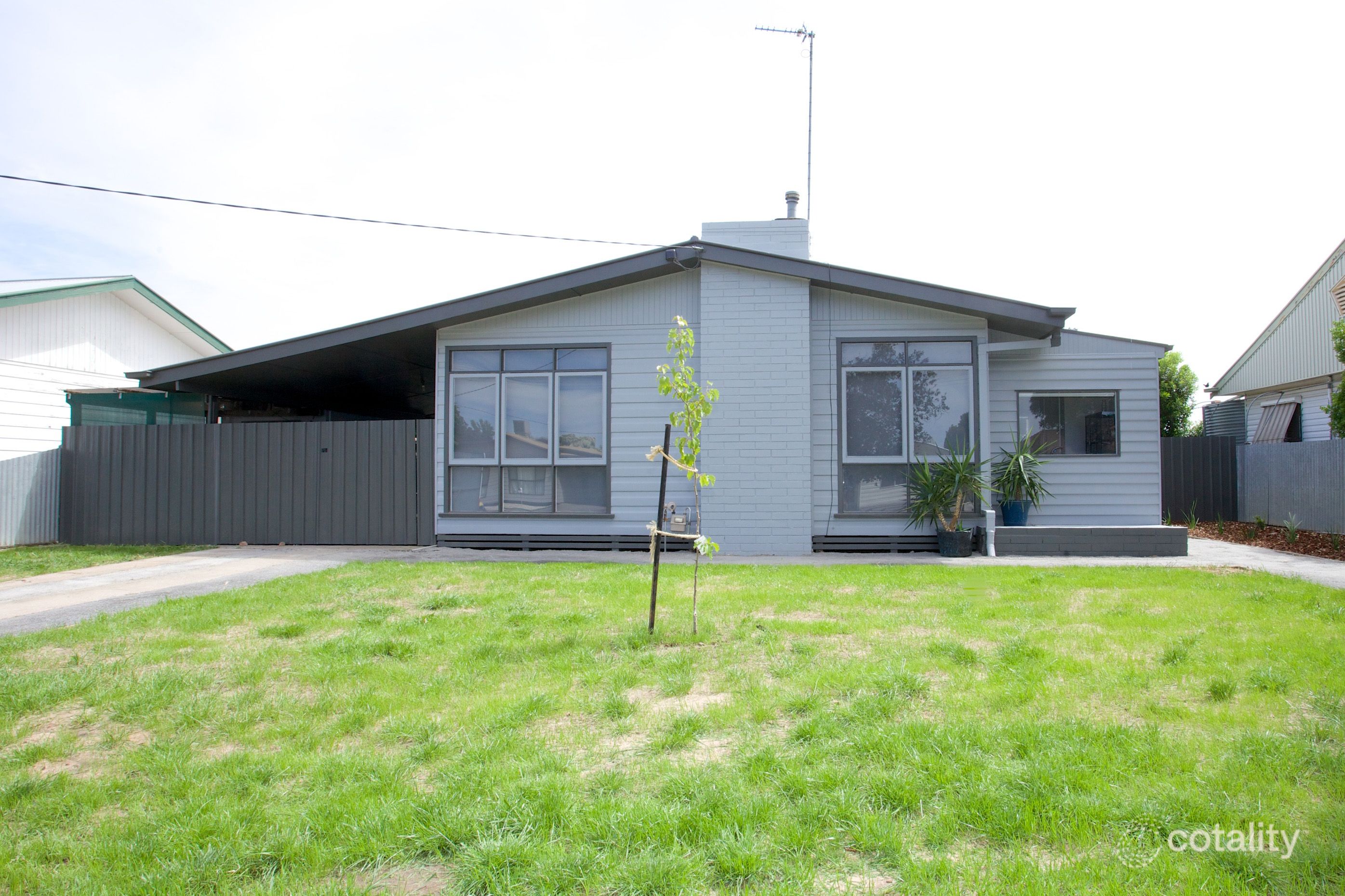 9 Howard St, Horsham, VIC 3400