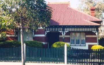 12 Glen St, Essendon, VIC 3040