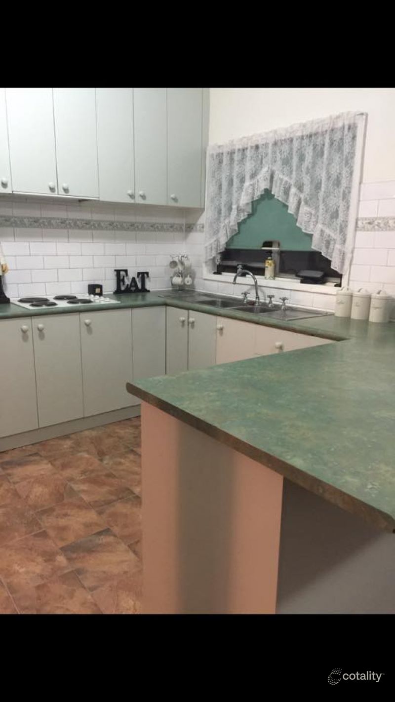 74 Hannon St, Sea Lake, VIC 3533