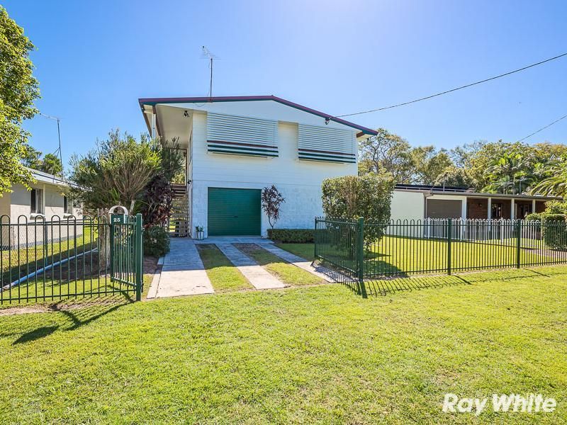 25 Whiting St, Beachmere, QLD 4510