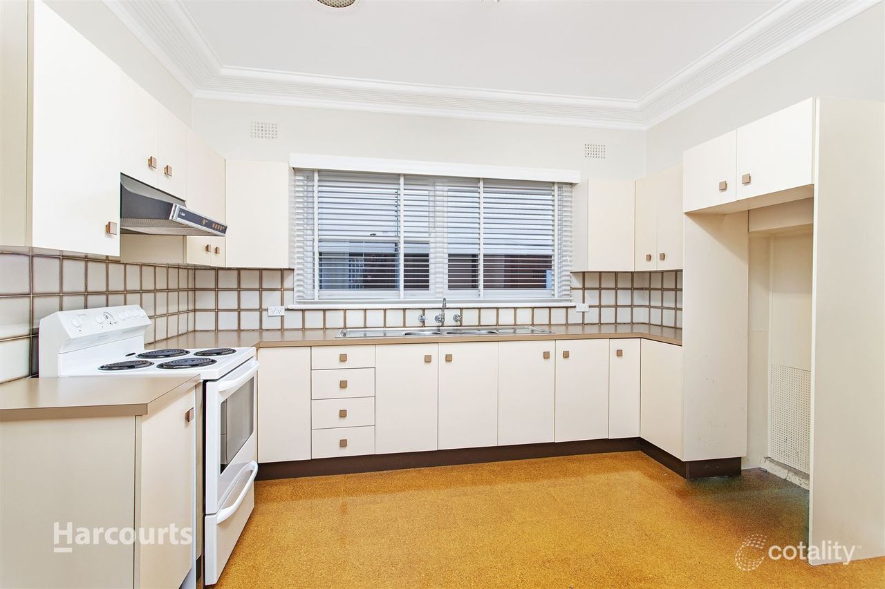 56 Hillcrest St, Wollongong, NSW 2500