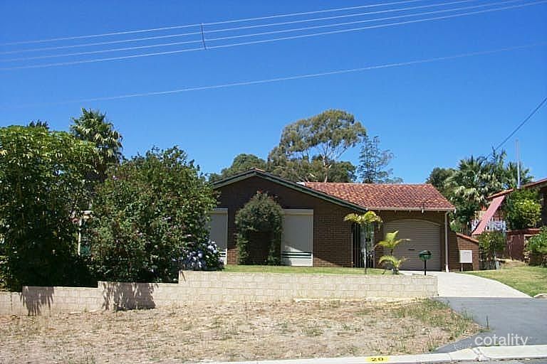 20 Elmwood Cres, Lesmurdie, WA 6076
