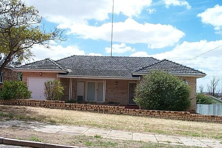 14 Christmass St, Northam, WA 6401