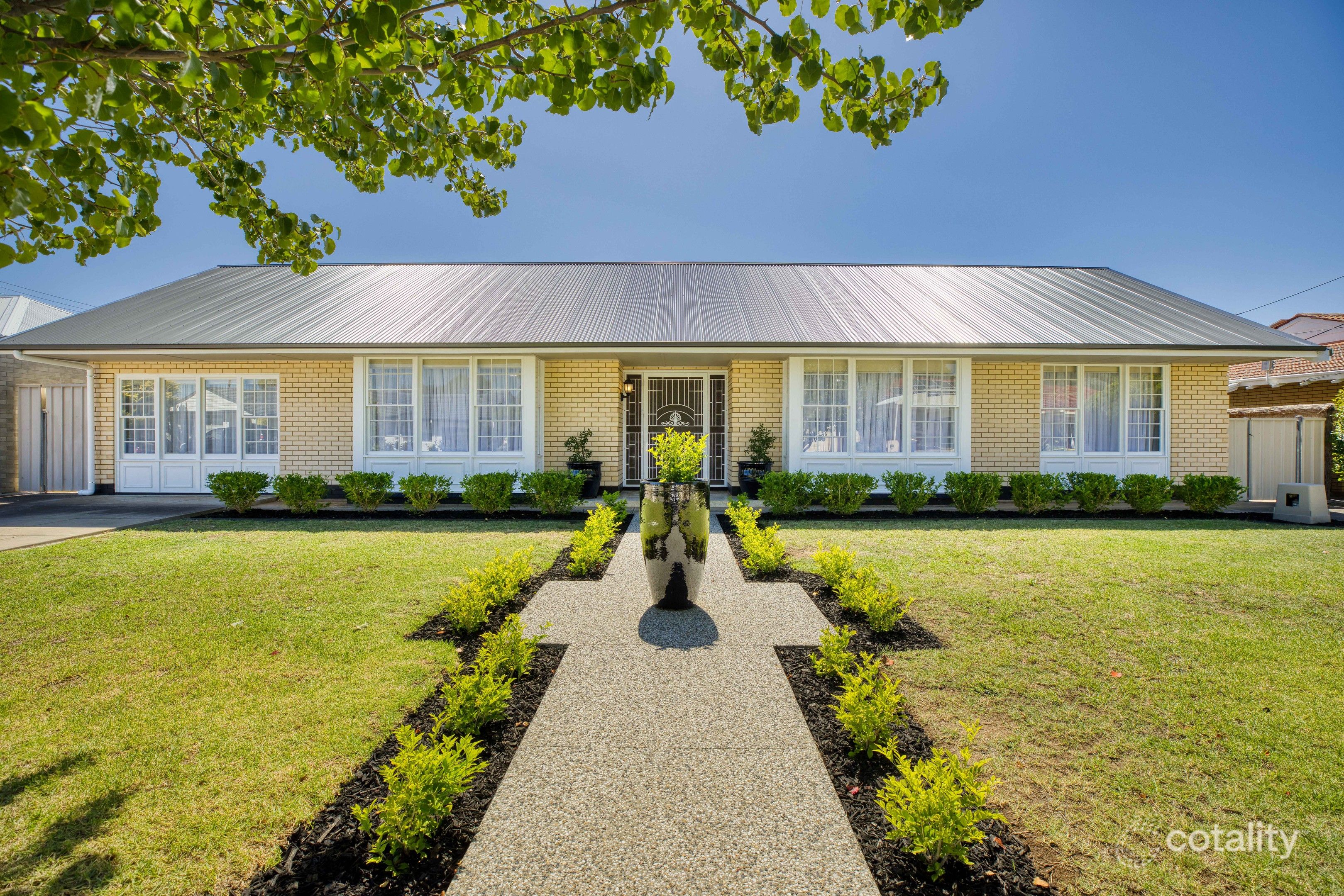 22 Coach House Dr, Novar Gardens, SA 5040