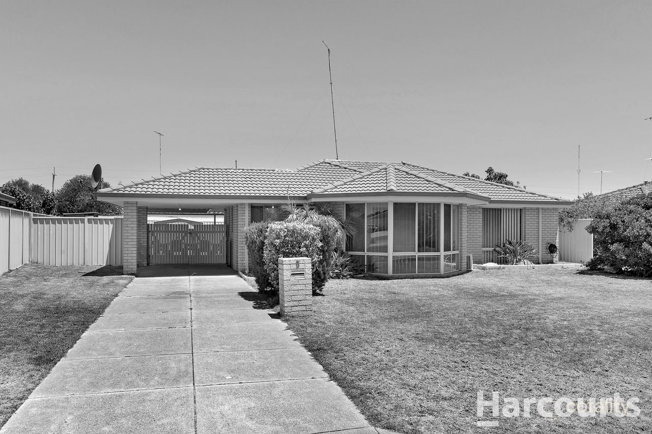 5 Augusta Mews, Meadow Springs, WA 6210