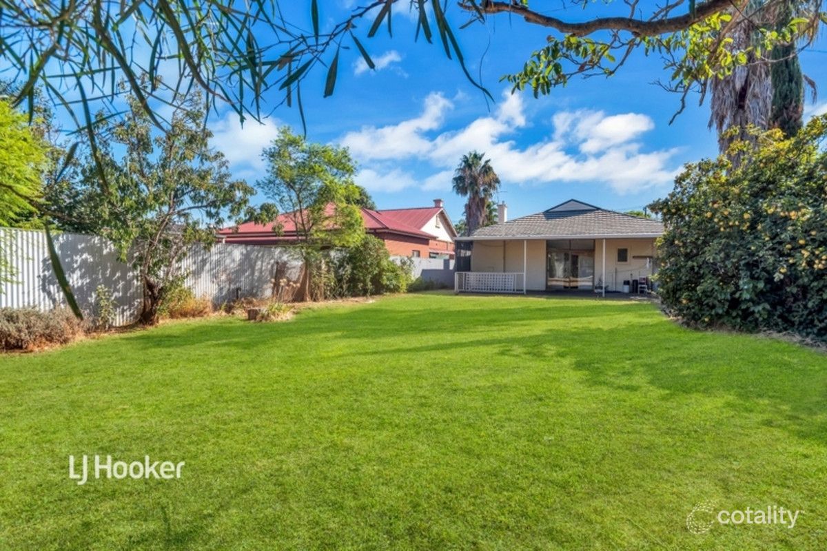 11 Cowper Rd, Black Forest, SA 5035