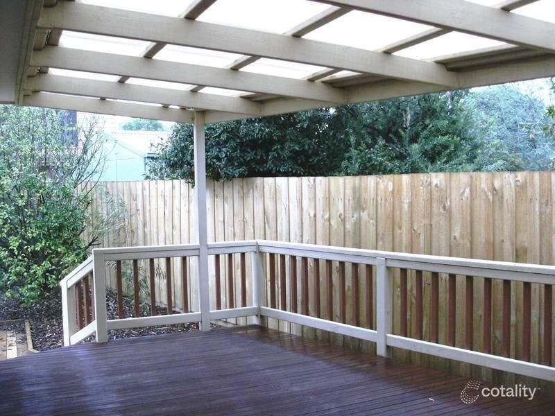 24 Taupo Cres, Rowville, VIC 3178