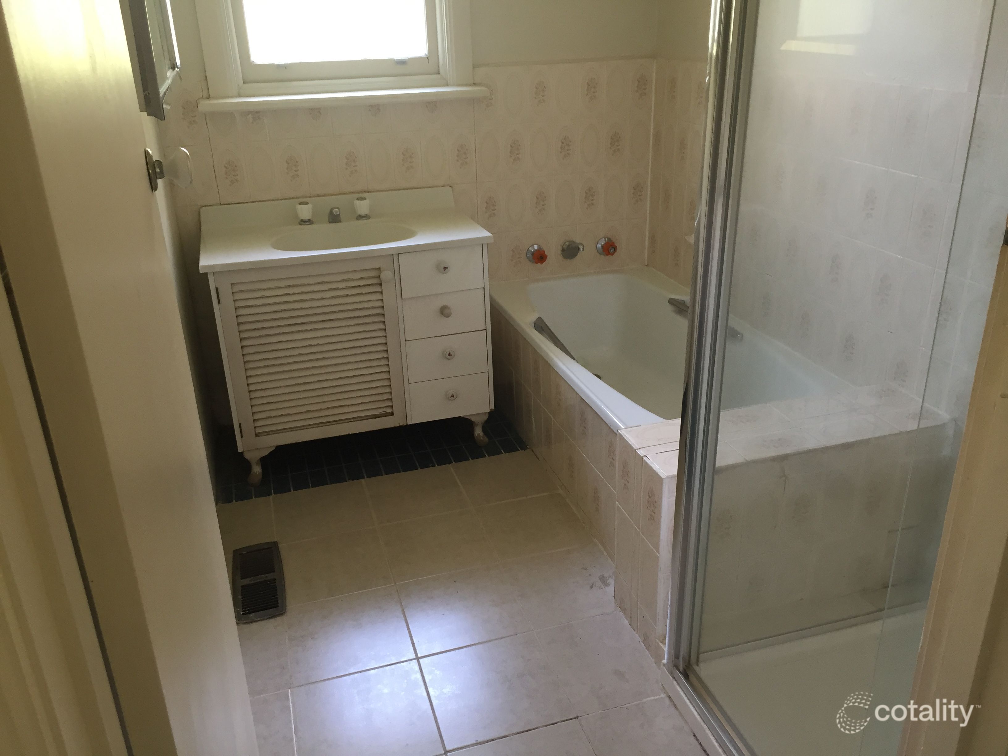 27 Hunter St, Glen Waverley, VIC 3150