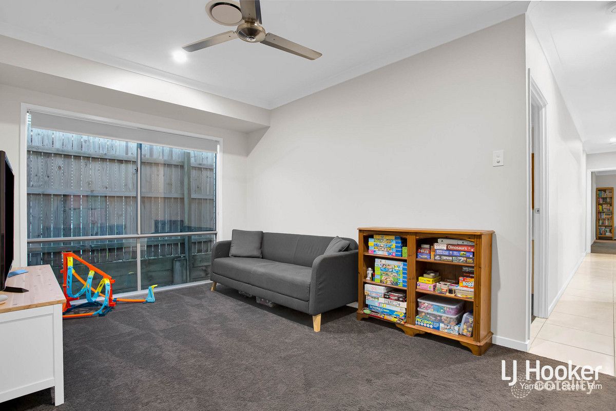 10 Hillard St, Yarrabilba, QLD 4207