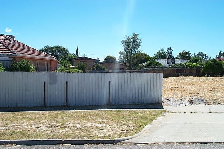 9b Charnwood St, Morley, WA 6062