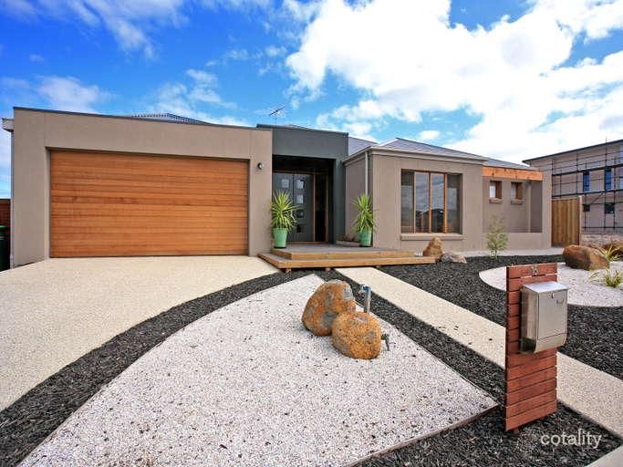 15 Headland Dr, Torquay, VIC 3228