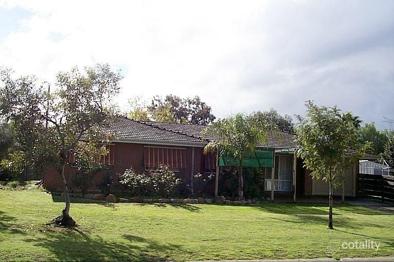 80 Beaconsfield Ave, Midvale, WA 6056