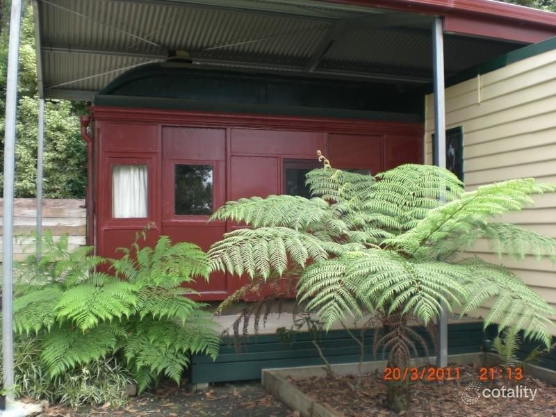 4 Arthur Rd, Cockatoo, VIC 3781